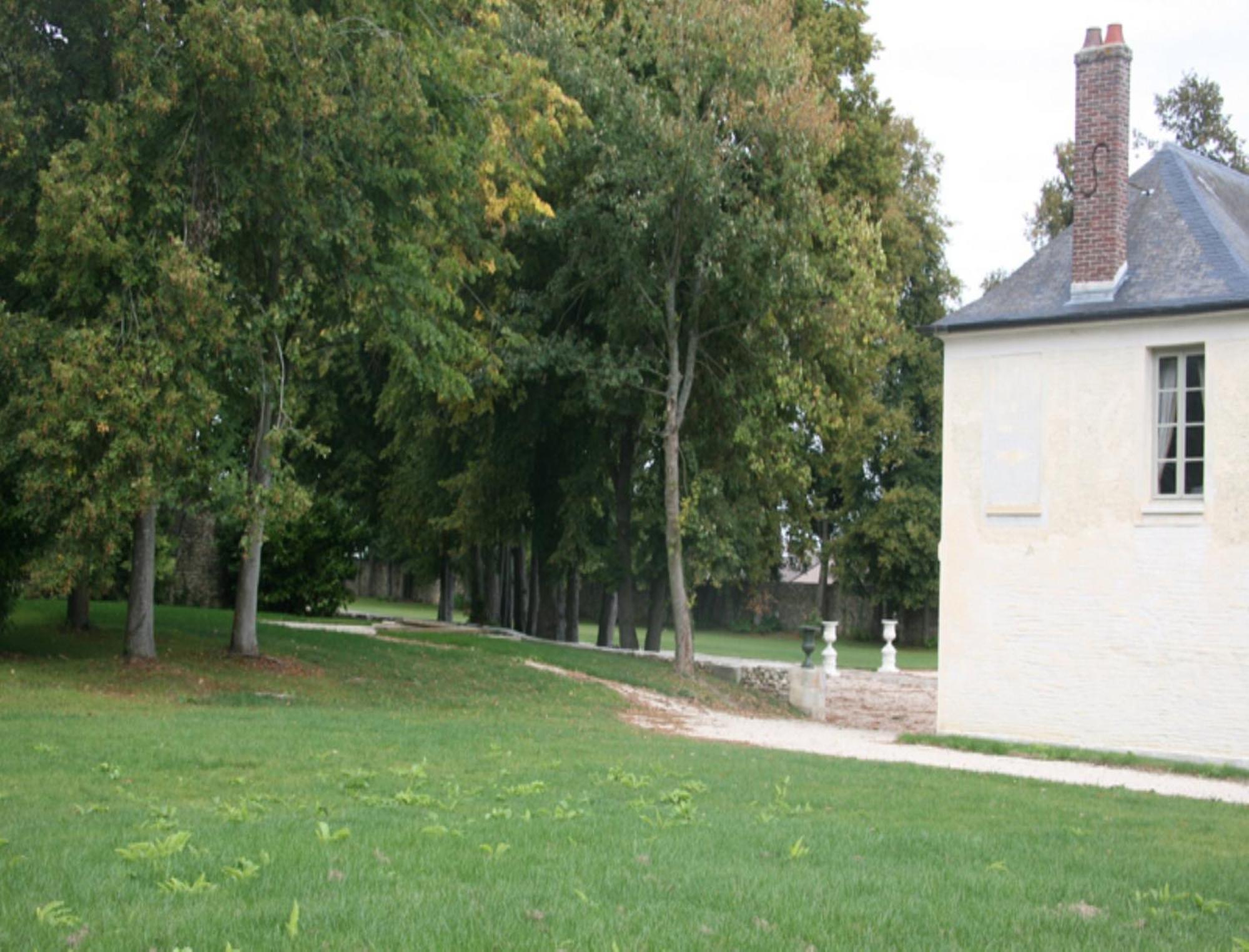 Chateau De Maudetour Luaran gambar